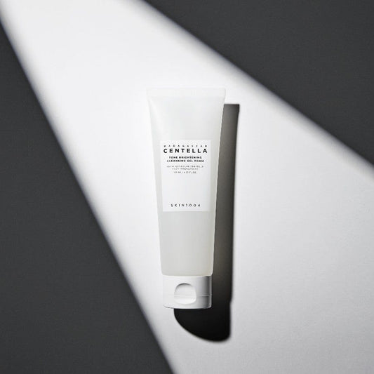 Gel limpiador en espuma iluminador con centella de Madagascar